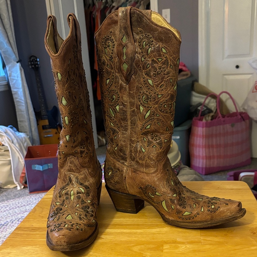Corral Brown and Green Embroidered Heeled Boots